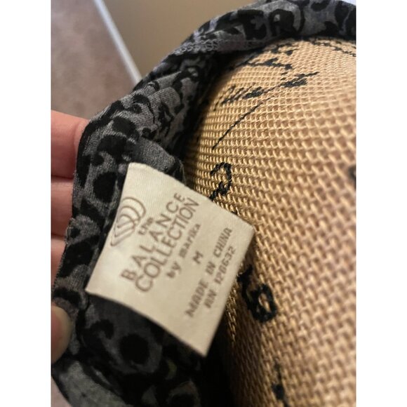 Lightweight Marika Yoga top - Picture 3 of 3